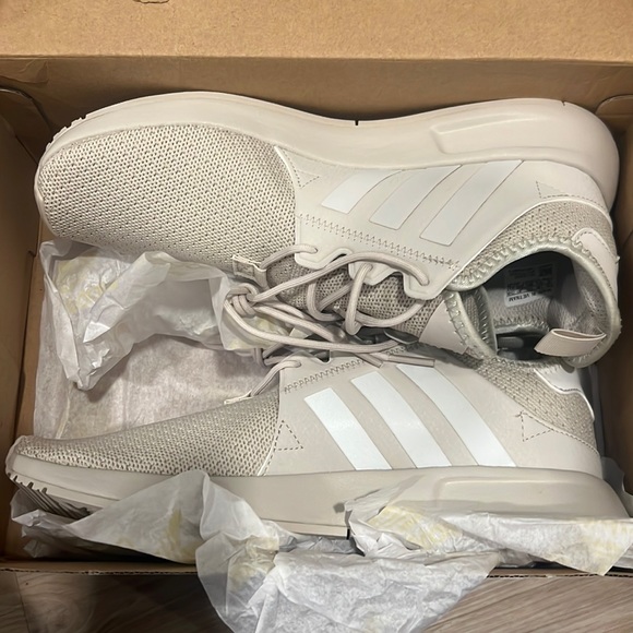 Women’s Cream Adidas Original Athletic Sneakers. - Picture 2 of 2